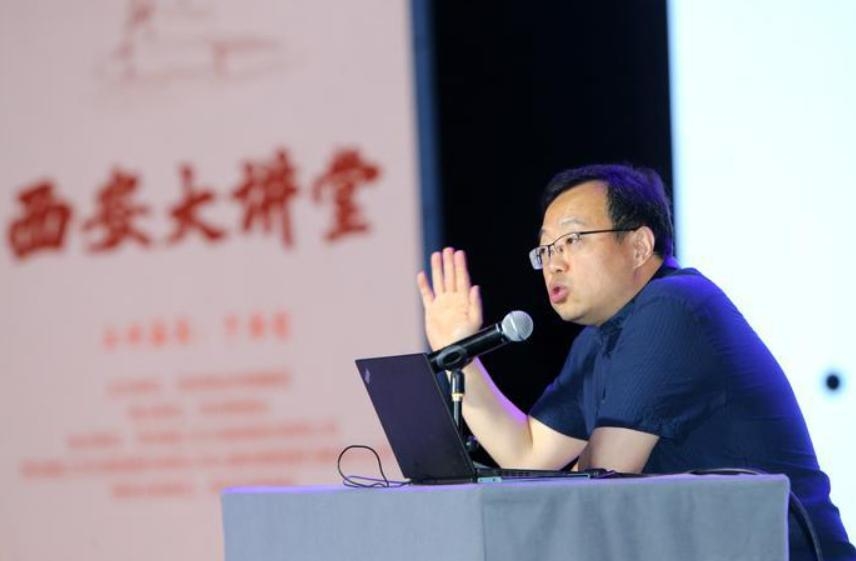 《西安大講堂》大唐芙蓉園內(nèi)還原歷史長安 觀眾“圍堵”于賡哲教授追問盛唐往事